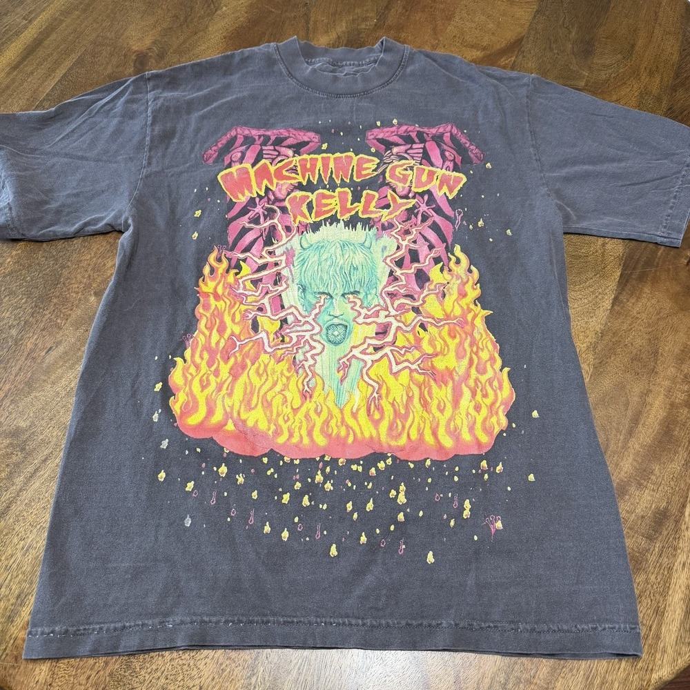 Machine Gun Kelly Sellout Concert Shirt Tour M